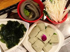 黑豆花-潮火锅·麻辣牛肉火锅(观音桥方圆·LIVE店)