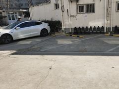 -北亚国超特斯拉授权钣喷中心