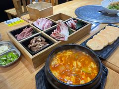 -许妈妈餐厅烤肉烧烤家常菜(明润广场店)