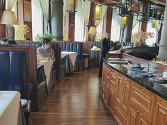 -八府香鸭·啫啫煲(华山路店)