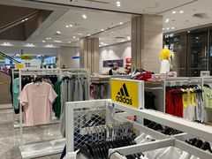 -BIGOFFS 超级折扣(仁恒伊势丹店)