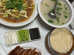 -梅利汴京烤鸭•开封豫菜地标店(东大街店)