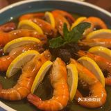 新开的小酒馆,味道不错,特别推荐海肠捞饭🔥