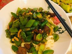 辣爆牛肉面-锅儿挑面馆