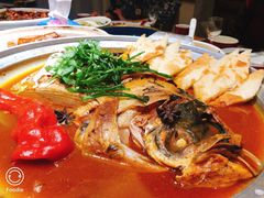 泡饼鱼头-四季厨房 鲁菜·孔府烤鸭(高新万达店)