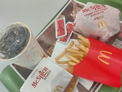 -麦当劳(上海虹桥站30B检票口楼上)