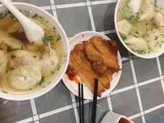 特色荠菜肉馄饨-潘国仙耳光馄饨(黄家阙路店)