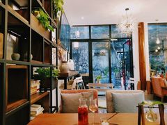 靠窗位-蜜舍咖啡(洋人街店)