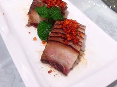 -品悦酒店(三林古镇店)