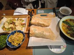-八月美食小馆(银泰城总店)