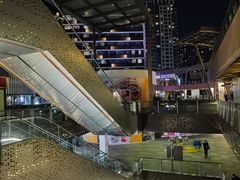 -瑞虹新天地月亮湾