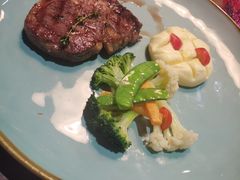 -SISTERS BAR RESTAURANT川意酒馆(嘉善老市H楼店)