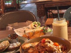 -The Daily Fix Cafe