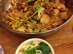 干锅牛蛙（小份）-蛙蛙叫干锅年代(簋街总店)