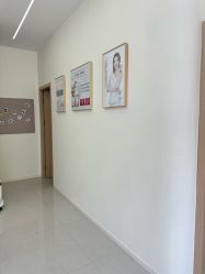 -苗方清颜专业祛痘·皮肤管理