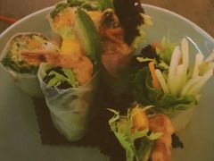 牛油果软壳蟹米纸卷-CHINCHIN 青青·泰国料理(万象食家店)