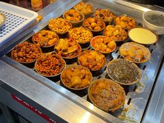 -董哥山城碗碗香(美专校街店)