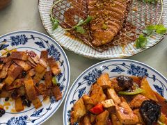 -天天向上素食餐厅(五台山店)