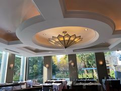 -御花园·粤菜·海鲜火锅(中山公园店)