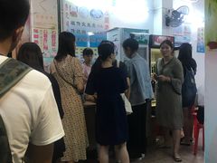 -陈老添美食店(宝华路店)