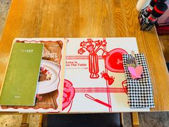 -ROAST coffee & eatery