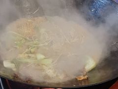 -武氏皖北网红三胖地锅鸡(桐城路店)