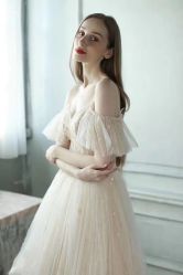 -LOVINA洛维娜婚纱礼服