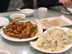 -黄家饺子东北特色菜馆(湖滨商业街店)