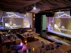 -小蛮腰全景KTV