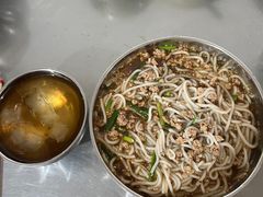 -正宗杨记普洱酸醋米线(总店)