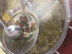 沙茶牛腩拼脆骨锅底-广味鲜潮汕牛肉火锅(延安三路店)