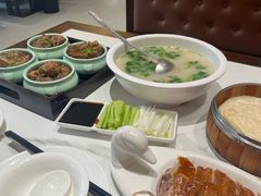 -梅利汴京烤鸭•开封豫菜地标店(东大街店)
