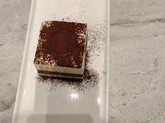 -必胜客(余姚五彩城店PH店)