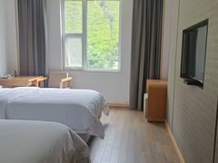 -西姆山居酒店(九寨沟沟口店)