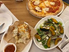 -城市大道红炉披萨烘焙坊