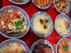 -蓝田九大碗民俗食府(蓝田店)