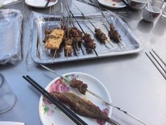 -小山羊功夫串·泰安烧烤·海鲜小炒老地摊店