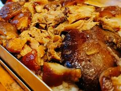 招牌肘子浇汁米饭-有肉食·虎九闽菜(798艺术区店)