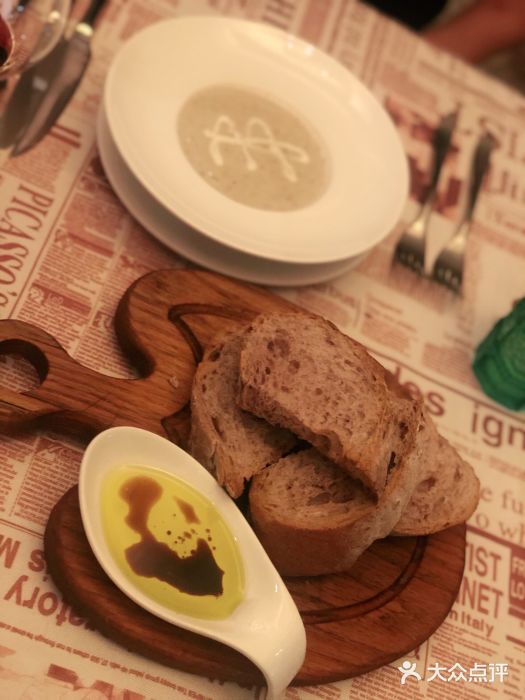 南瓜花意大利餐厅(高新二路店)餐前面包图片