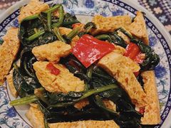 菠菜面筋-新疆伊宁远征餐厅