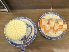 -广信牛奶甜品世家(台东店)