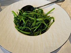 -彩云天云南餐厅