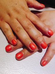 -孔雀手美甲美睫护理