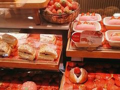 -PARIS BAGUETTE巴黎贝甜(周浦万达店)