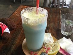 蓝色精灵优格奶昔-MIKAKU(万达广场上海宝山店)