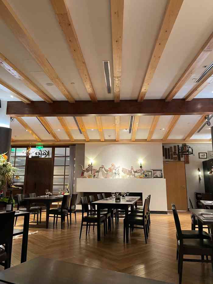 宝莱纳餐厅(北外滩店)-"被点评推送到宝莱纳,就中午过来看看,其实.