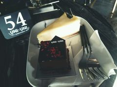 -UNI UNI(环亚凯瑟琳店)