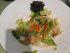 -桃子餐厅·天津菜(王顶堤总店)