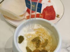 自制蜂蜜酸奶-阿里疆Alijiang·丝路美食·异域风情·清真(长楹天街店)