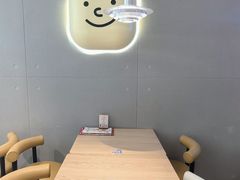 -必胜客(WOW中央公园店)